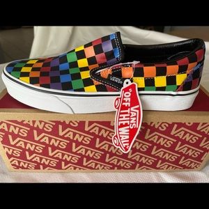 Vans Classic Slip-on in Rainbow.